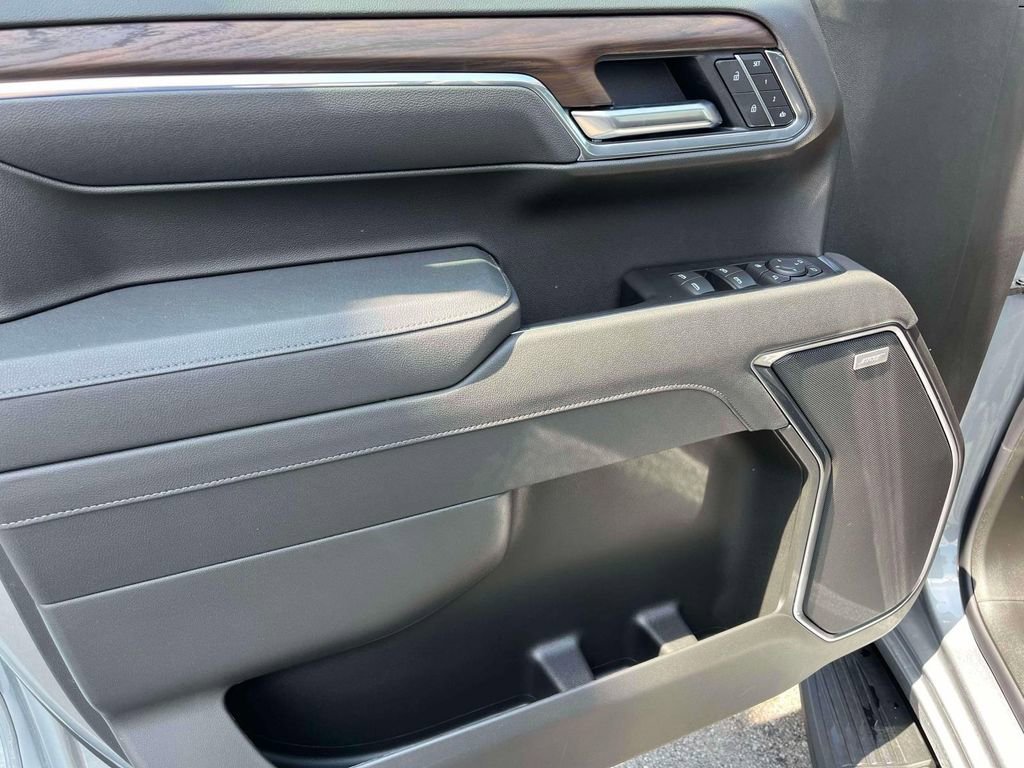New 2026 Sterling Metallic GMC SLT image 18