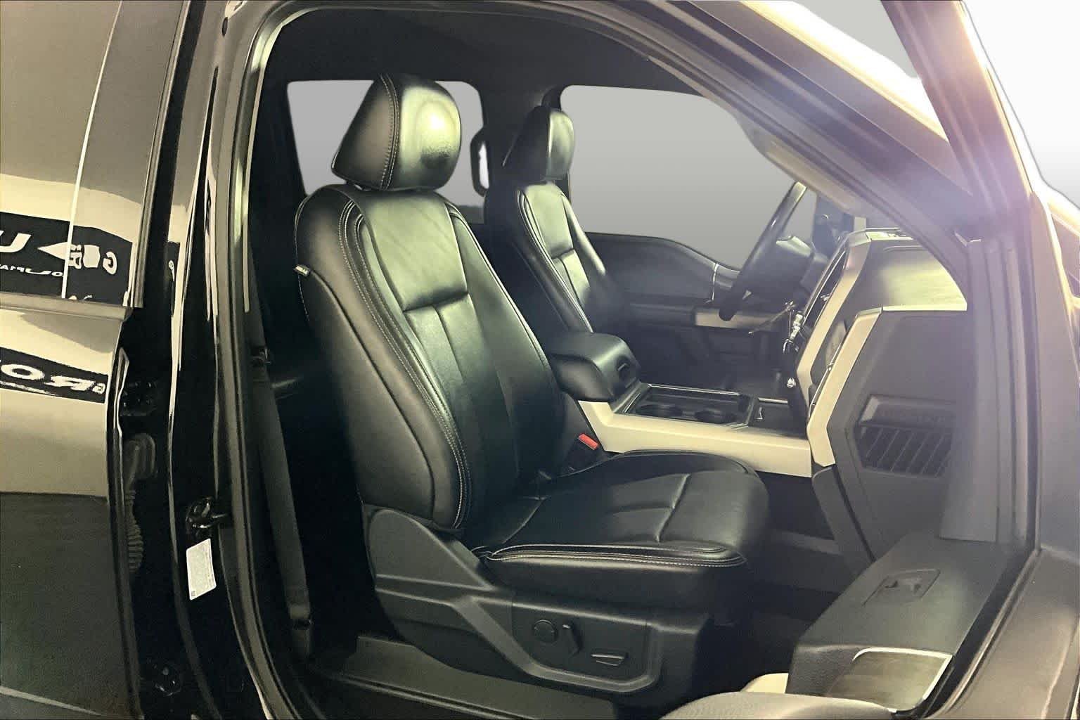 Used 2021 Agate Black Ford LARIAT image 9