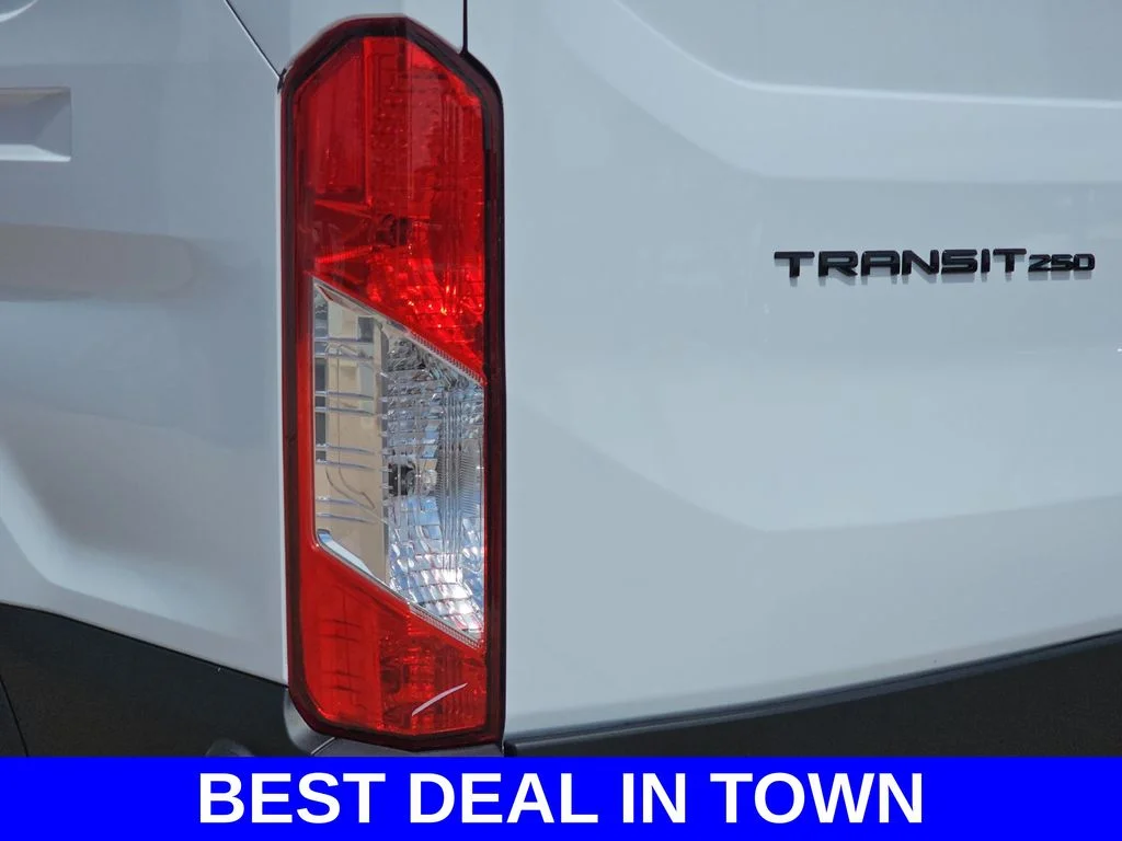 New 2026 Oxford White Ford Cargo Van image 40