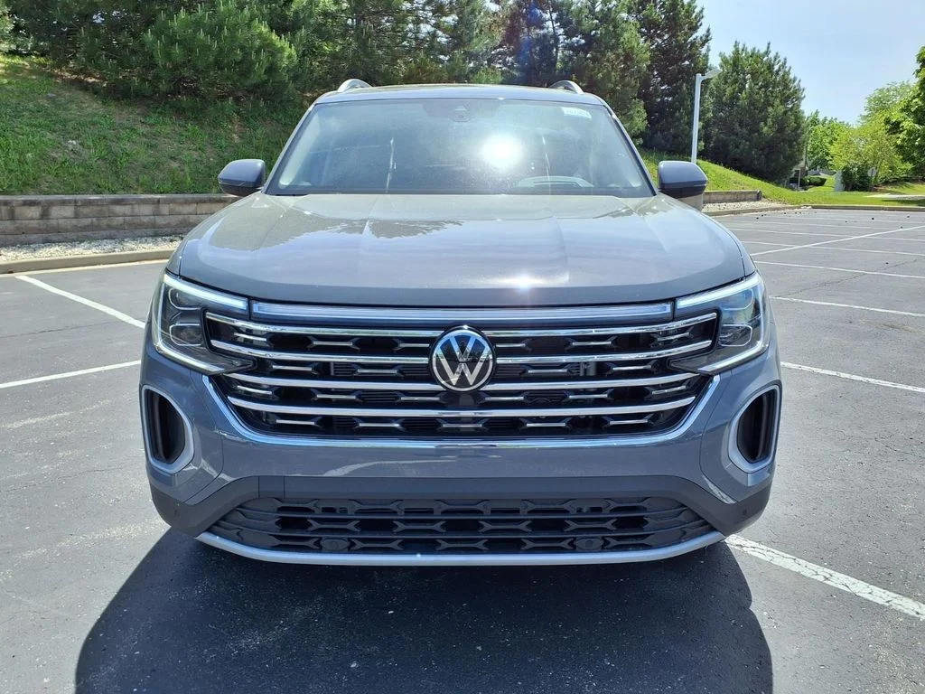 New 2026 Pure Gray Volkswagen SEL image 6