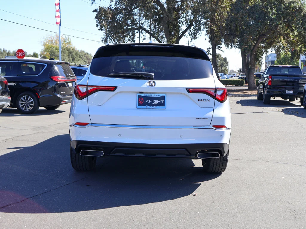Used 2023 Platinum White Pearl Acura Advance image 7