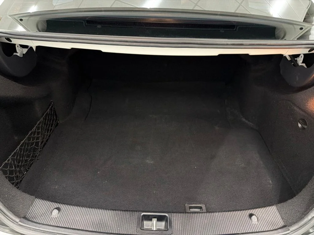 Used 2012 White Mercedes-Benz C 300 image 27