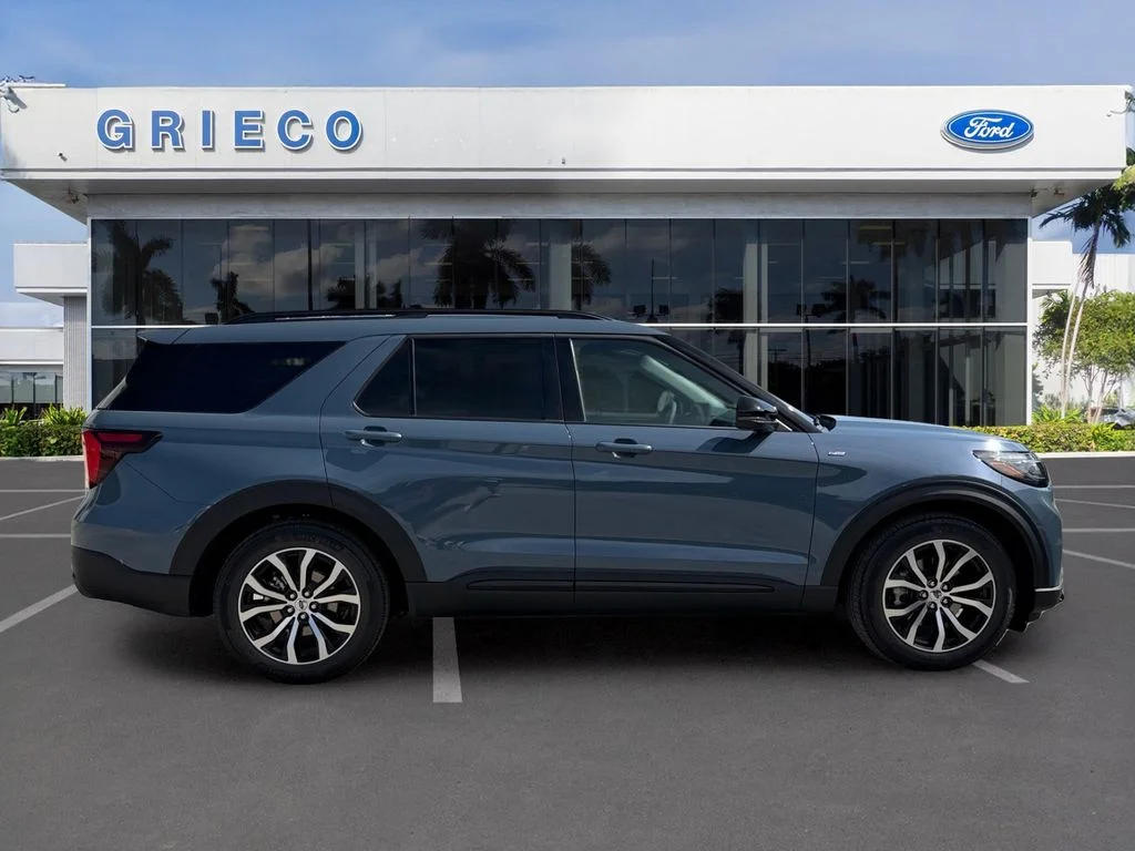 New 2026 Vapor Blue Metallic Ford ST-Line image 8