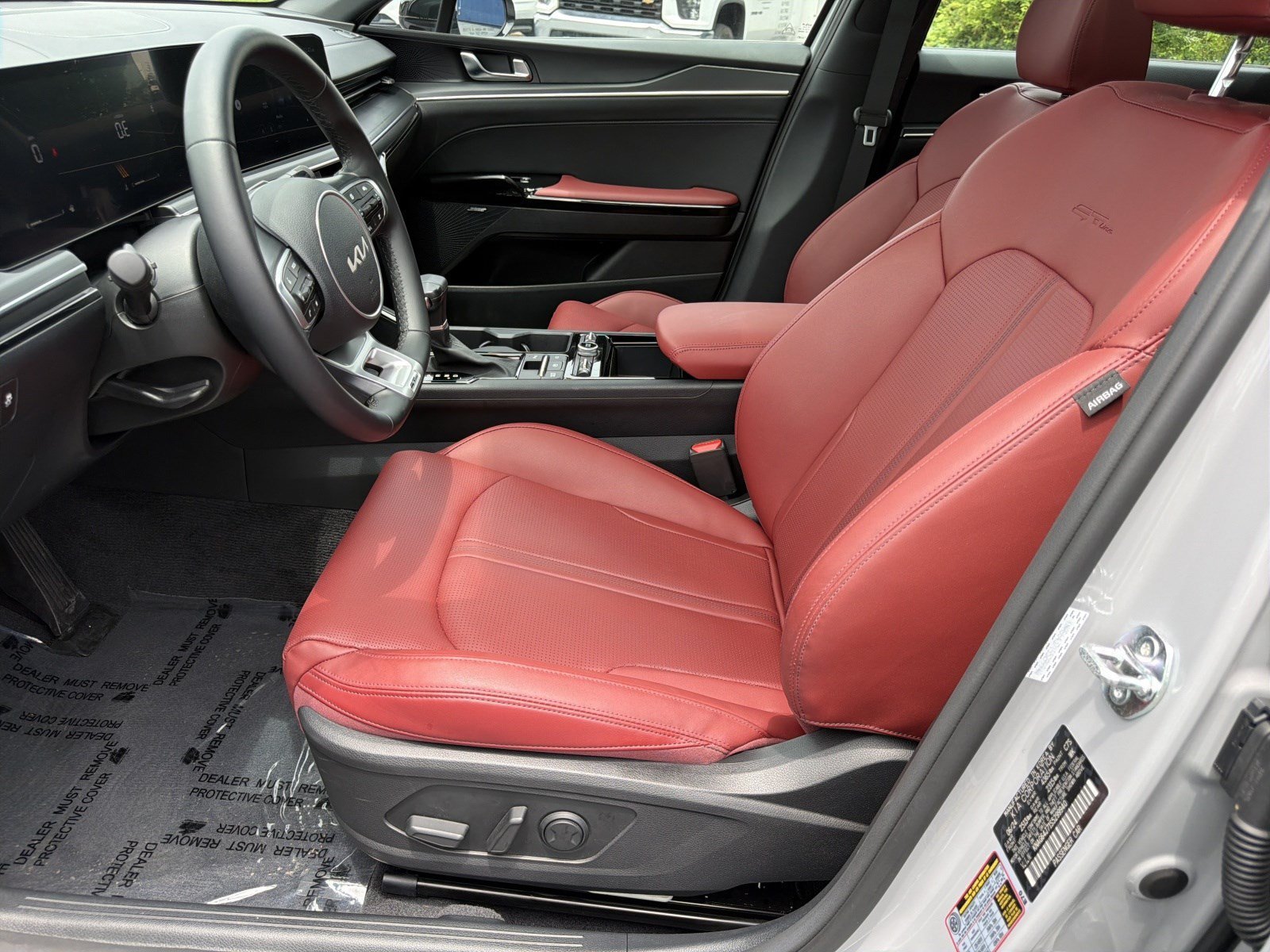 2025 Kia K5 GT-Line - Photo 9