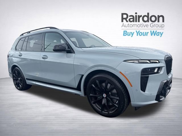 2023 BMW X7 M60i's photo