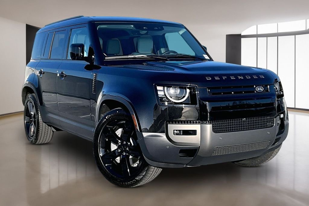 New 2026 SANTORINI BLACK Land Rover S image 2