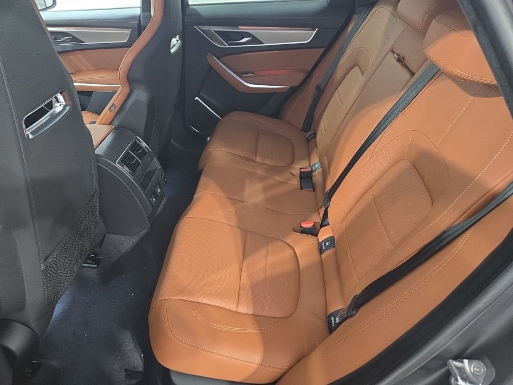 2026 Jaguar F-Pace R-Dynamic S - Photo 21