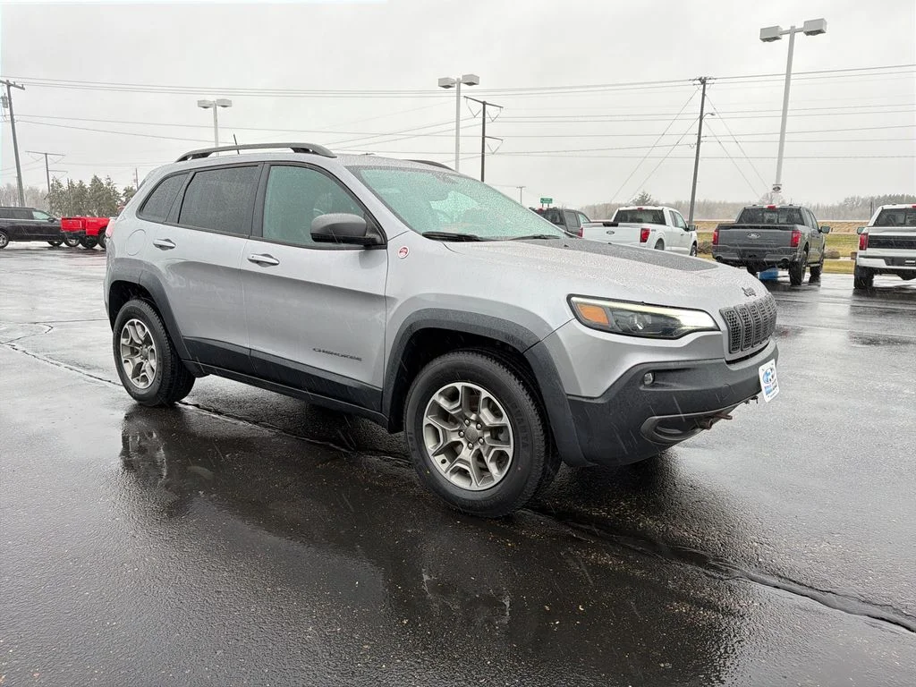 Used 2020 Silver Jeep Trailhawk image 7
