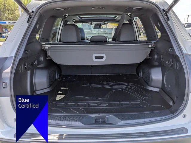 Used 2025 White Subaru Limited image 30