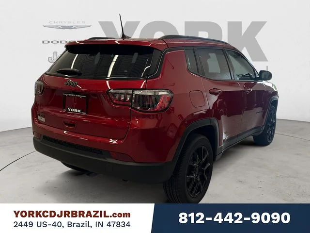 New 2026 Red Hot Pearlcoat Jeep Latitude image 5