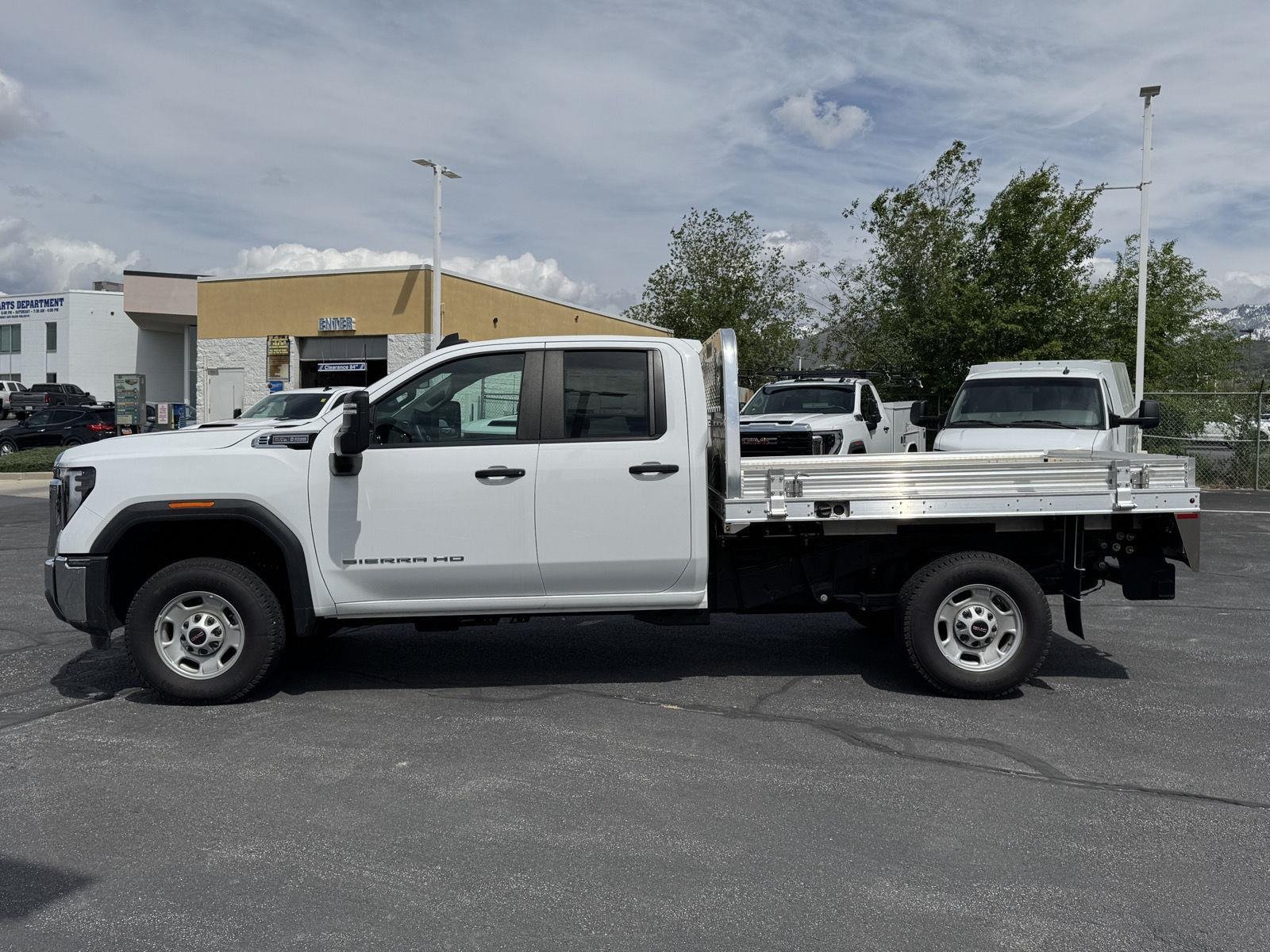 2025 GMC Sierra 2500HD Pro - Photo 9