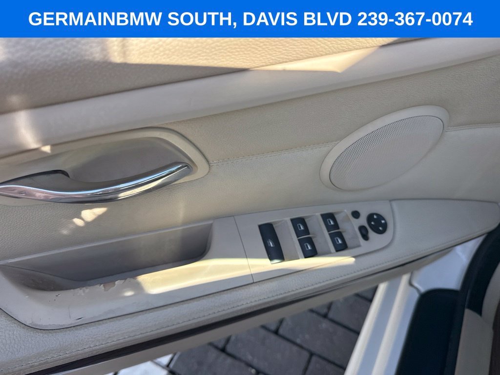 Used 2011 Alpine White BMW 335i image 21