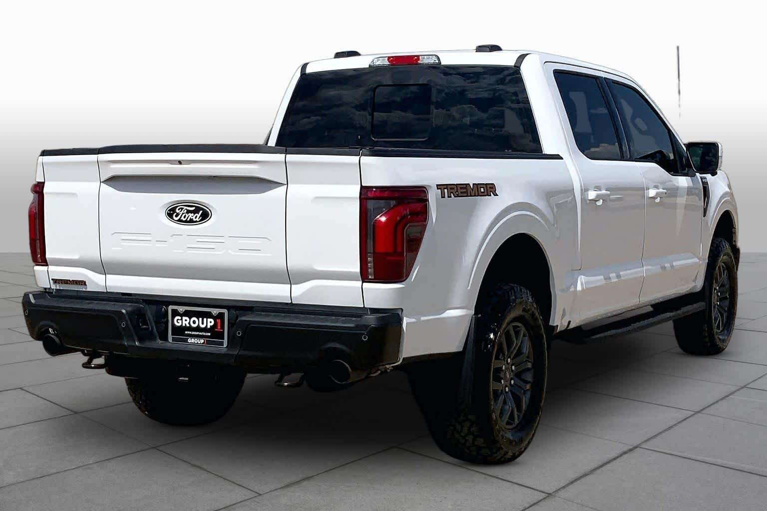 Used 2025 Oxford White Ford Tremor image 13