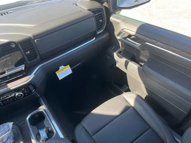 2026 GMC Sierra 1500 SLT - Photo 16