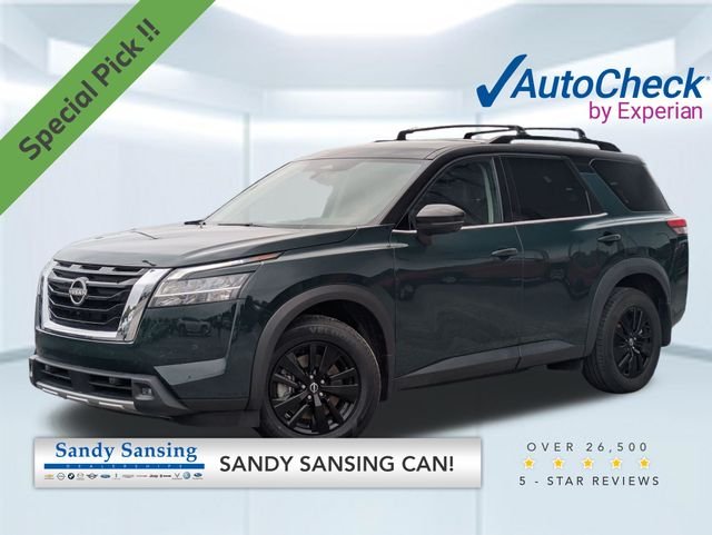 2023 Nissan Pathfinder SL 4WD's photo