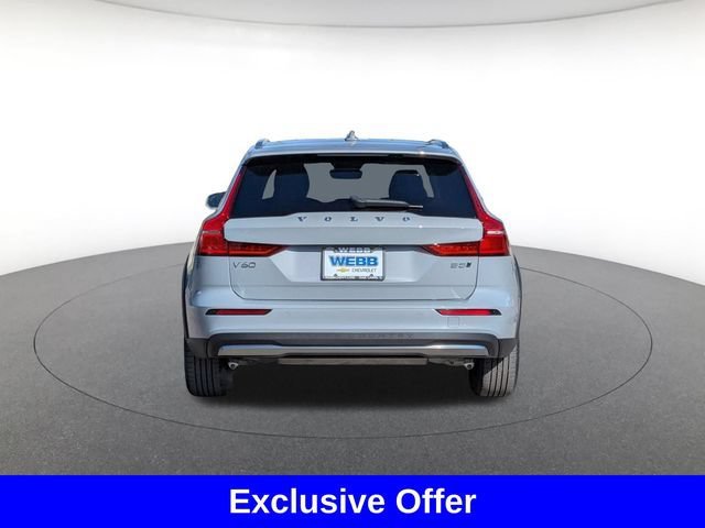 2025 Volvo V60 Cross Country Plus - Photo 10