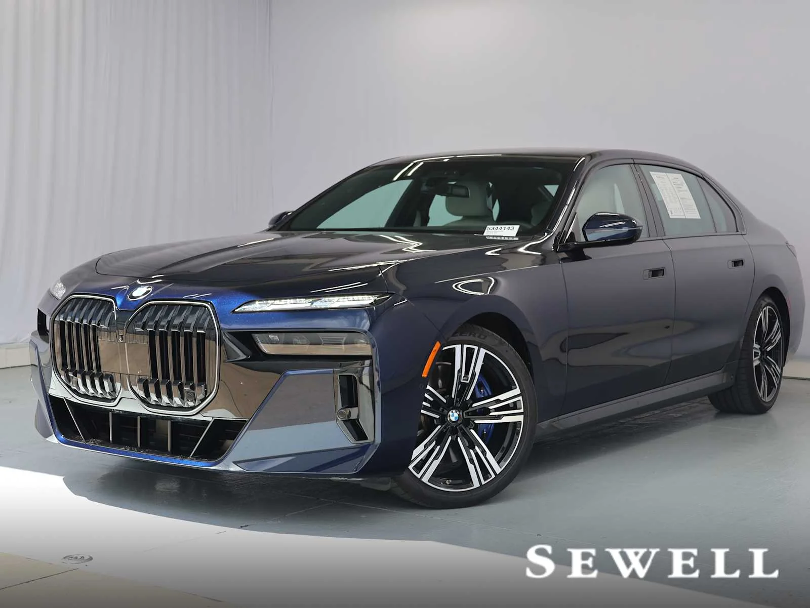 2025 BMW 7 Series 760i xDrive Sedan's photo