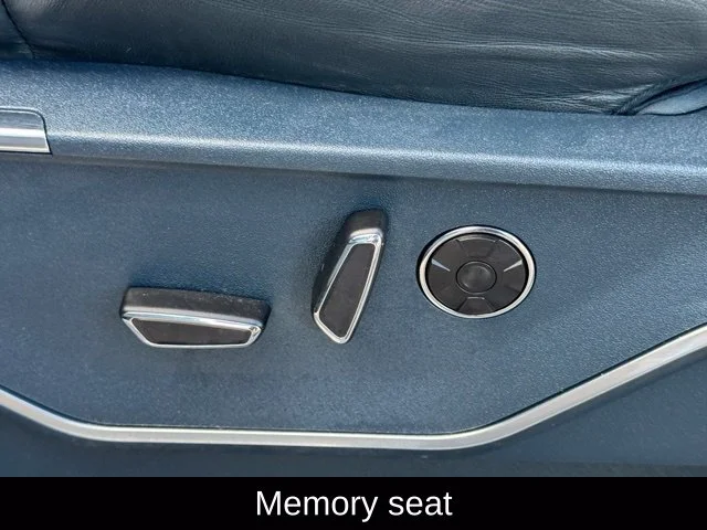 Used 2022 Black Ford Limited image 18