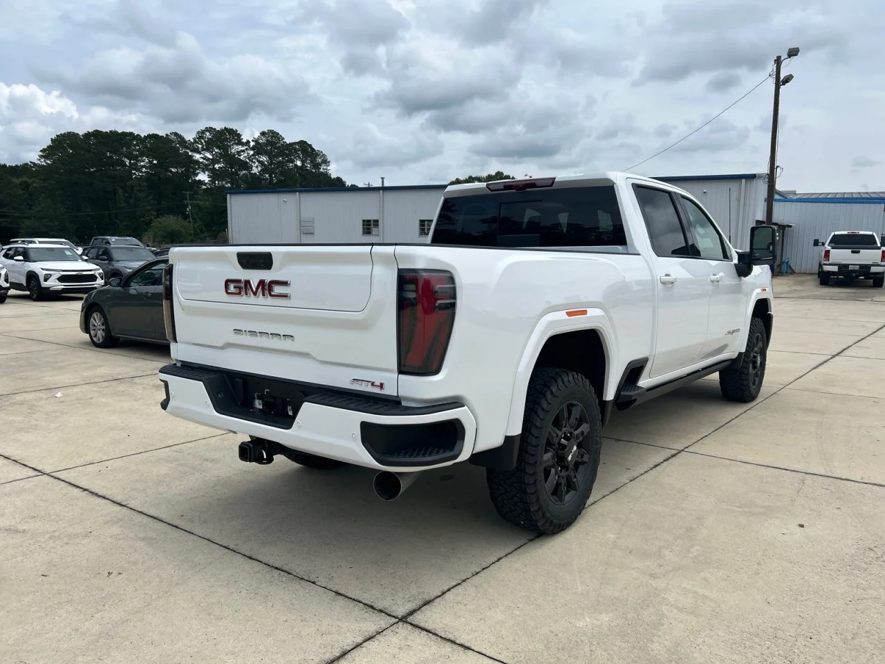 New 2026 Summit White GMC AT4 image 3