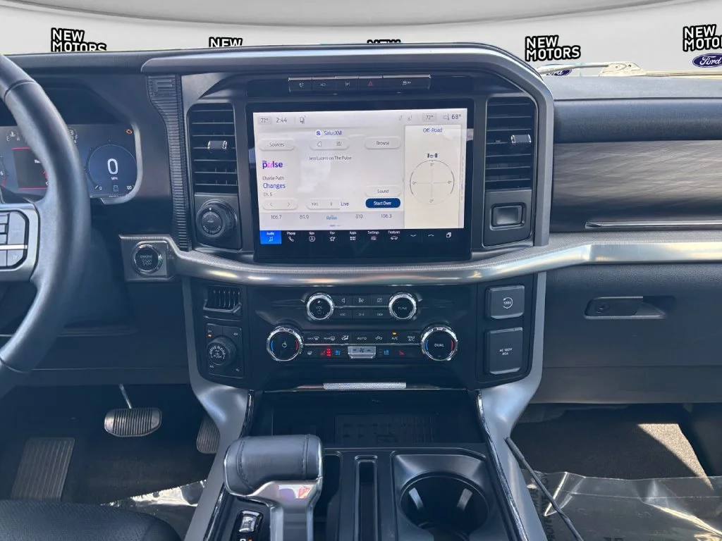 Used 2024 White Metallic Ford Lariat image 12