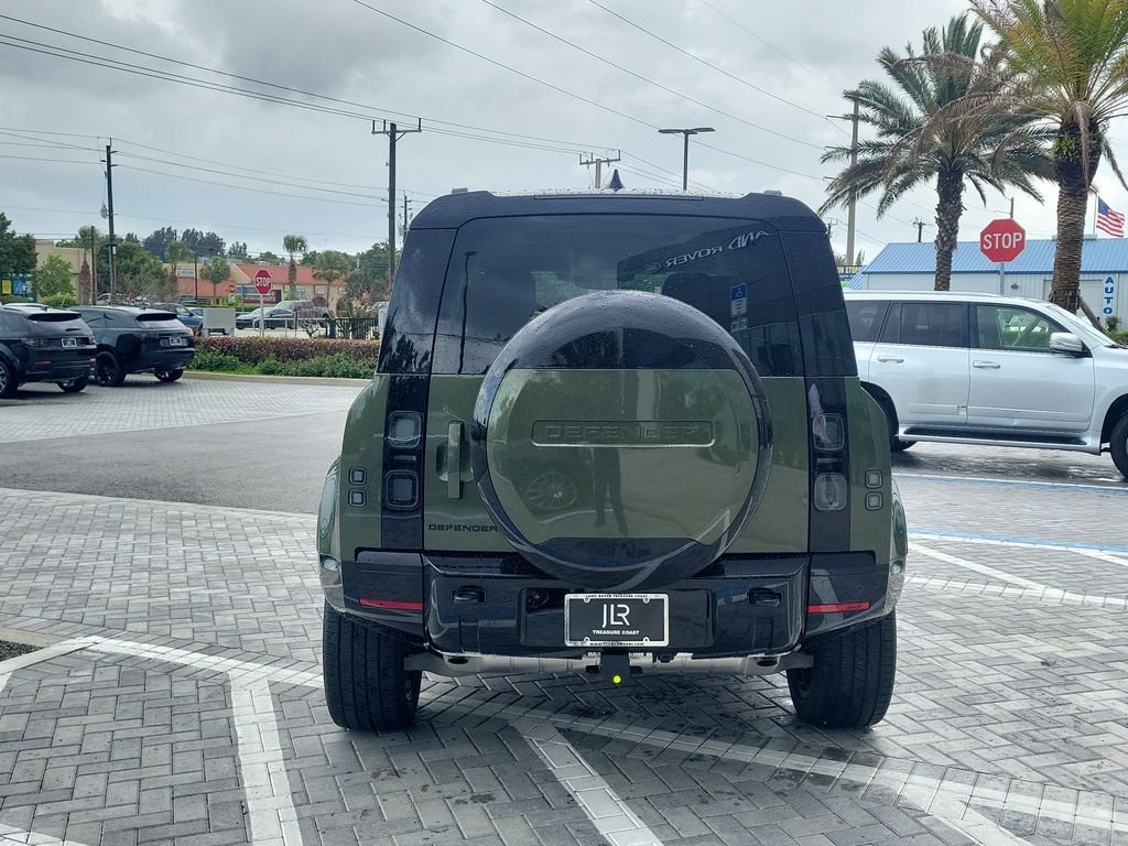 New 2026 Woolstone Green LAND ROVER X-Dynamic SE image 4