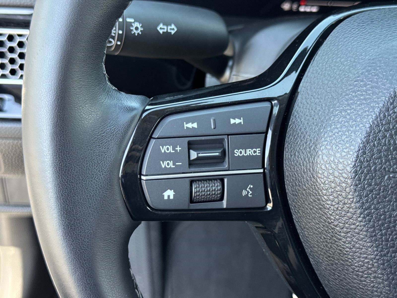 2024 Honda Civic Hatchback EX-L - Photo 45
