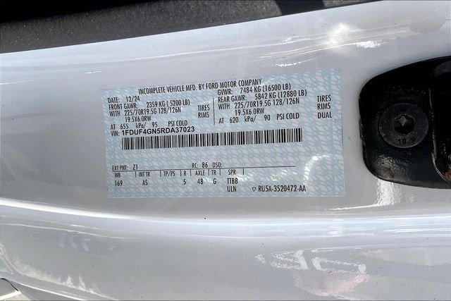 2024 Ford F-450 Super Duty Chassis Cab XL - Photo 13