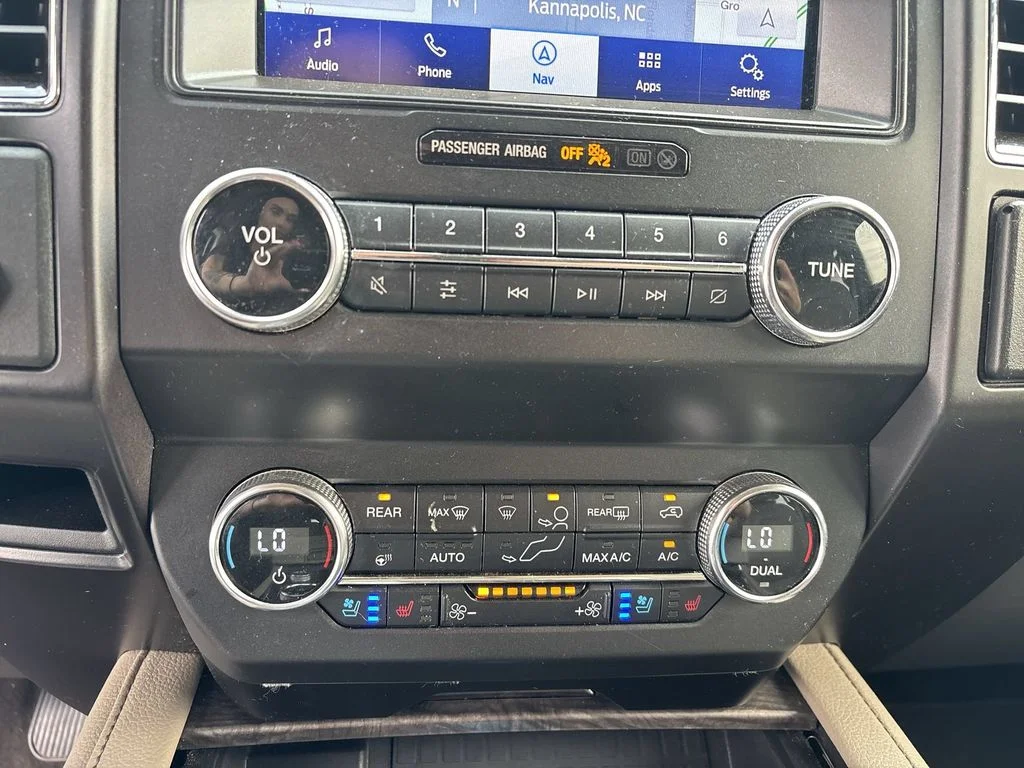 Used 2020 Black Ford Limited image 17