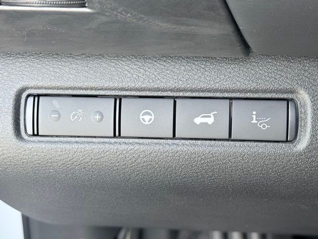 New 2026 Everest White Pearl TriCoat Nissan Platinum image 22