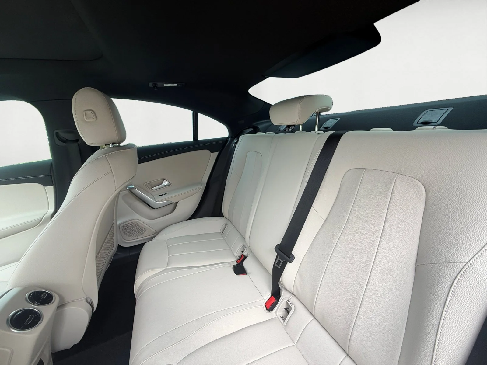 Used 2025 Polar White Mercedes-Benz CLA 250 image 13