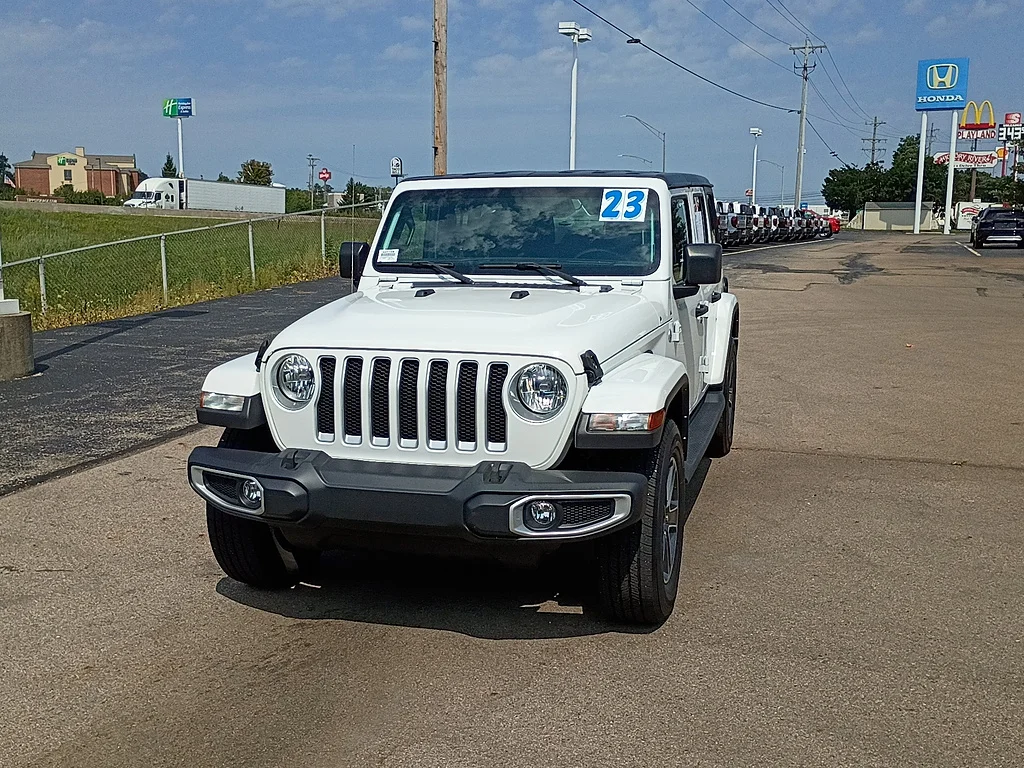 Used 2023 Bright White Clear Coat Jeep Sahara image 7