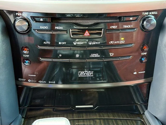 Used 2020 Black Lexus 570 image 17