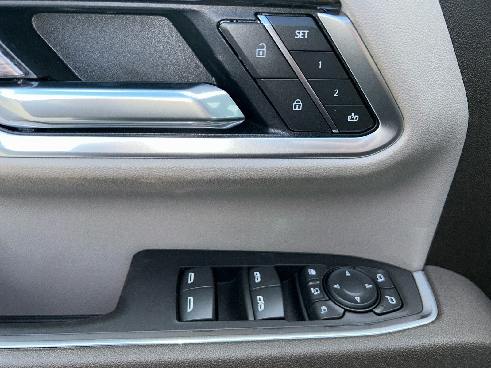 2025 Chevrolet Silverado 2500 HD LTZ - Photo 36