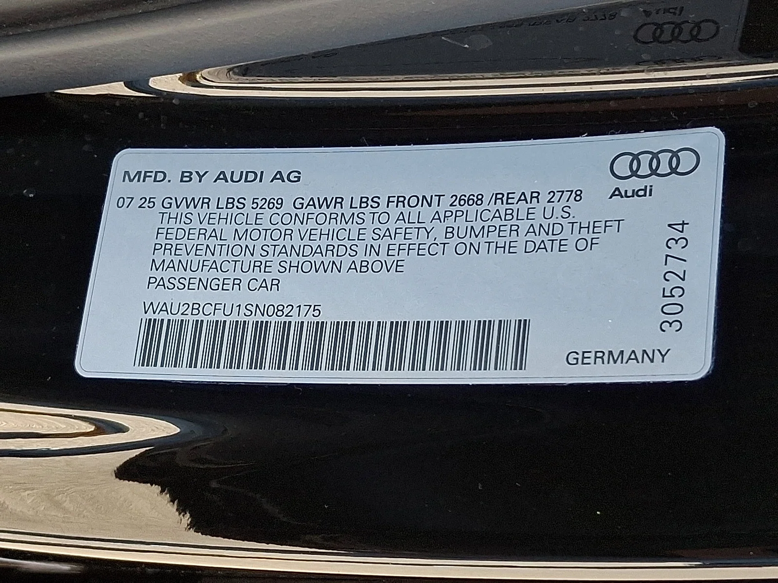 Used 2025 Mythos Black Metallic   0E0e Audi Premium Plus image 27
