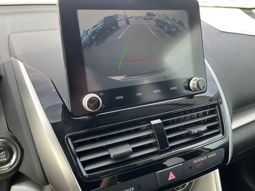 Used 2025 Silver Mitsubishi SE image 19