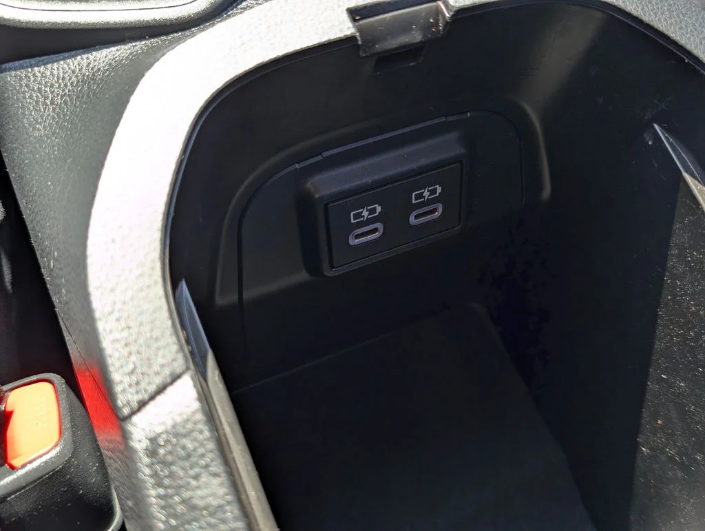 2024 Toyota RAV4 XSE - Photo 35