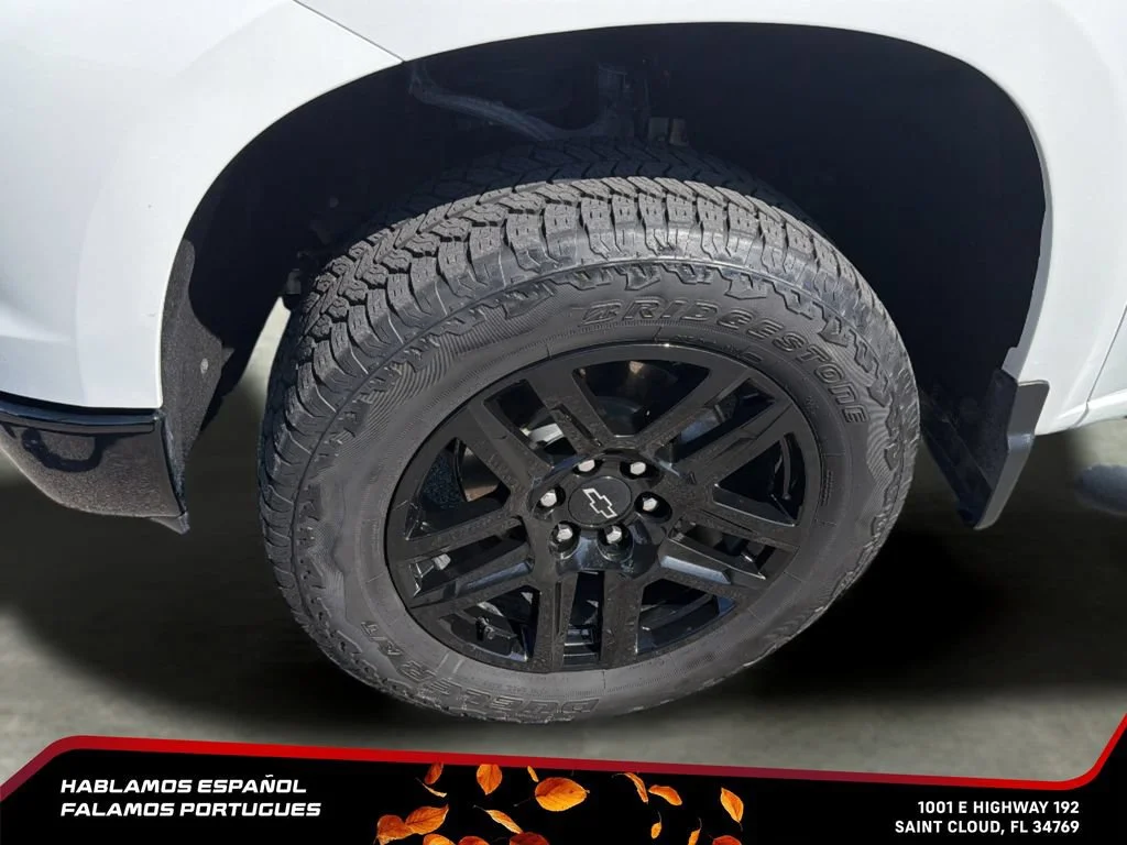 Used 2025 Summit White Chevrolet Custom Trail Boss image 33