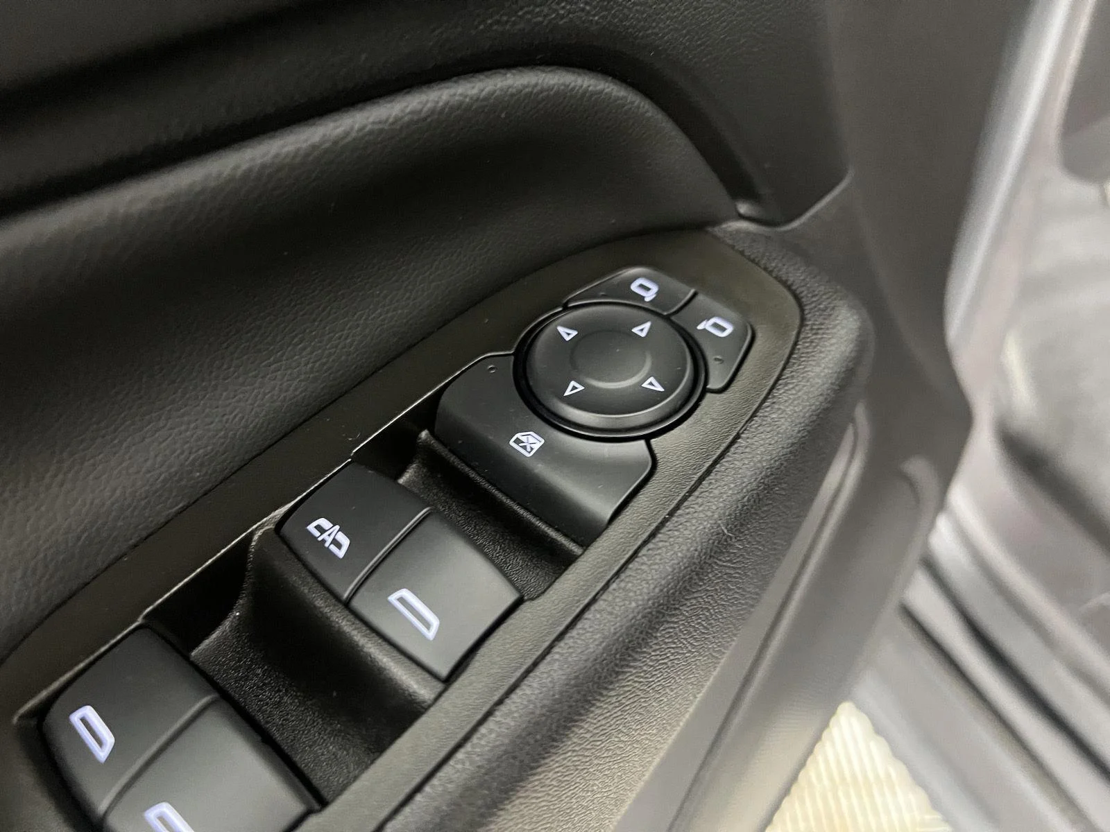 Used 2024 Mosaic Black Metallic Chevrolet LT image 34