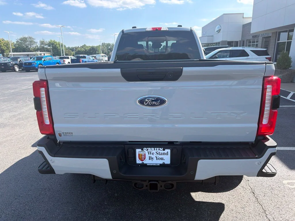 New 2026 Avalanche Ford F-350® XL image 4