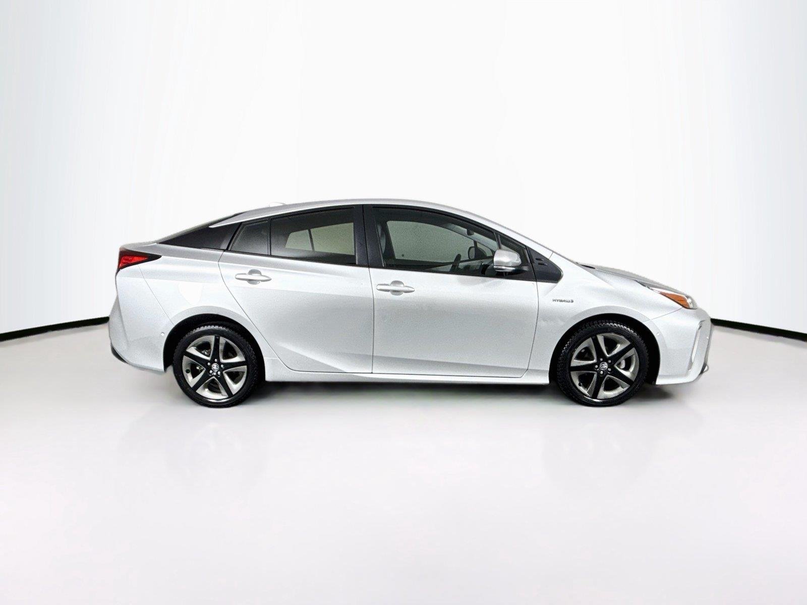 Certified Used 2022 Classic Silver Metallic Toyota Limited image 11