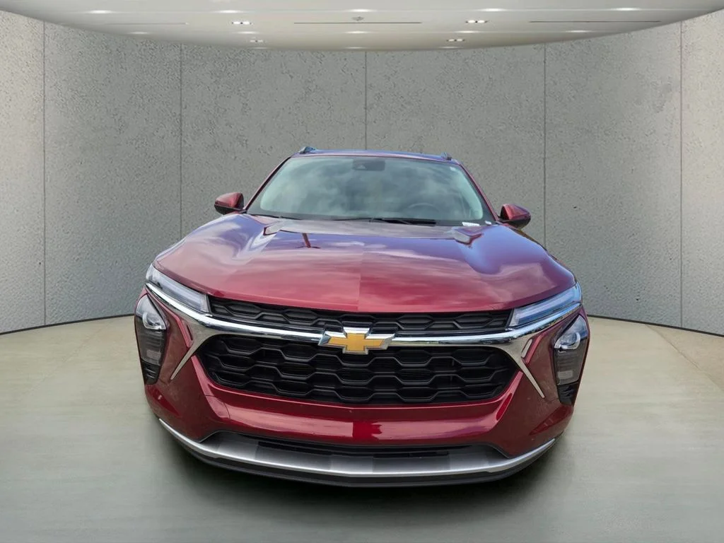 Used 2025 Red Chevrolet LT image 8