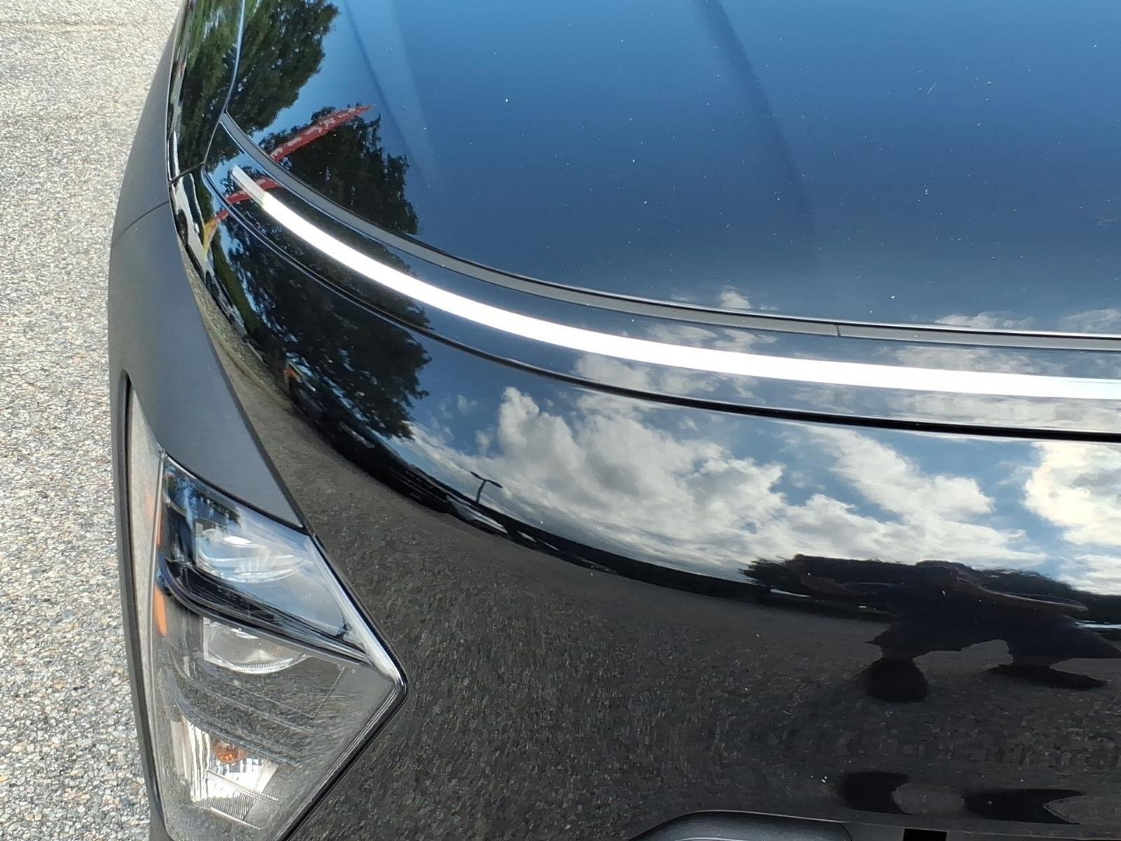 Used 2025 Abyss Black Pearl Hyundai SEL image 6