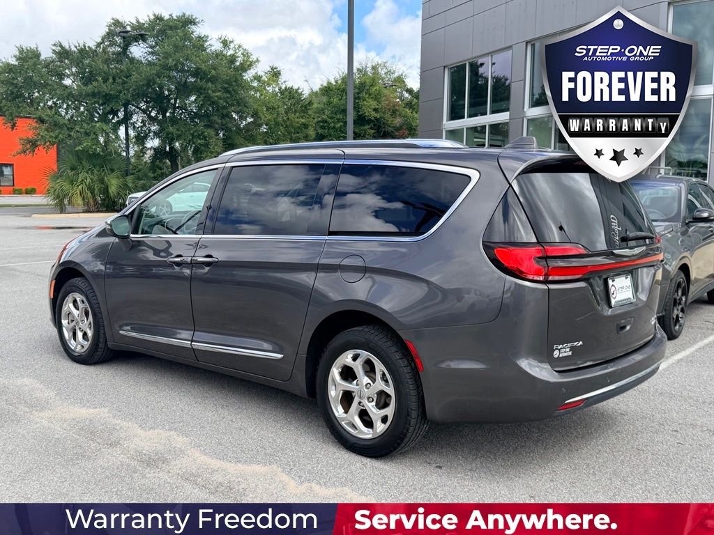 Used 2021 Gray Chrysler Limited image 5