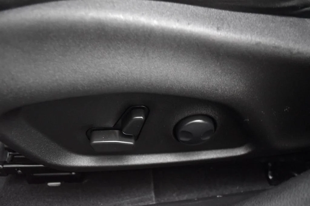 Used 2022 Graphite Gray Jeep Limited image 15