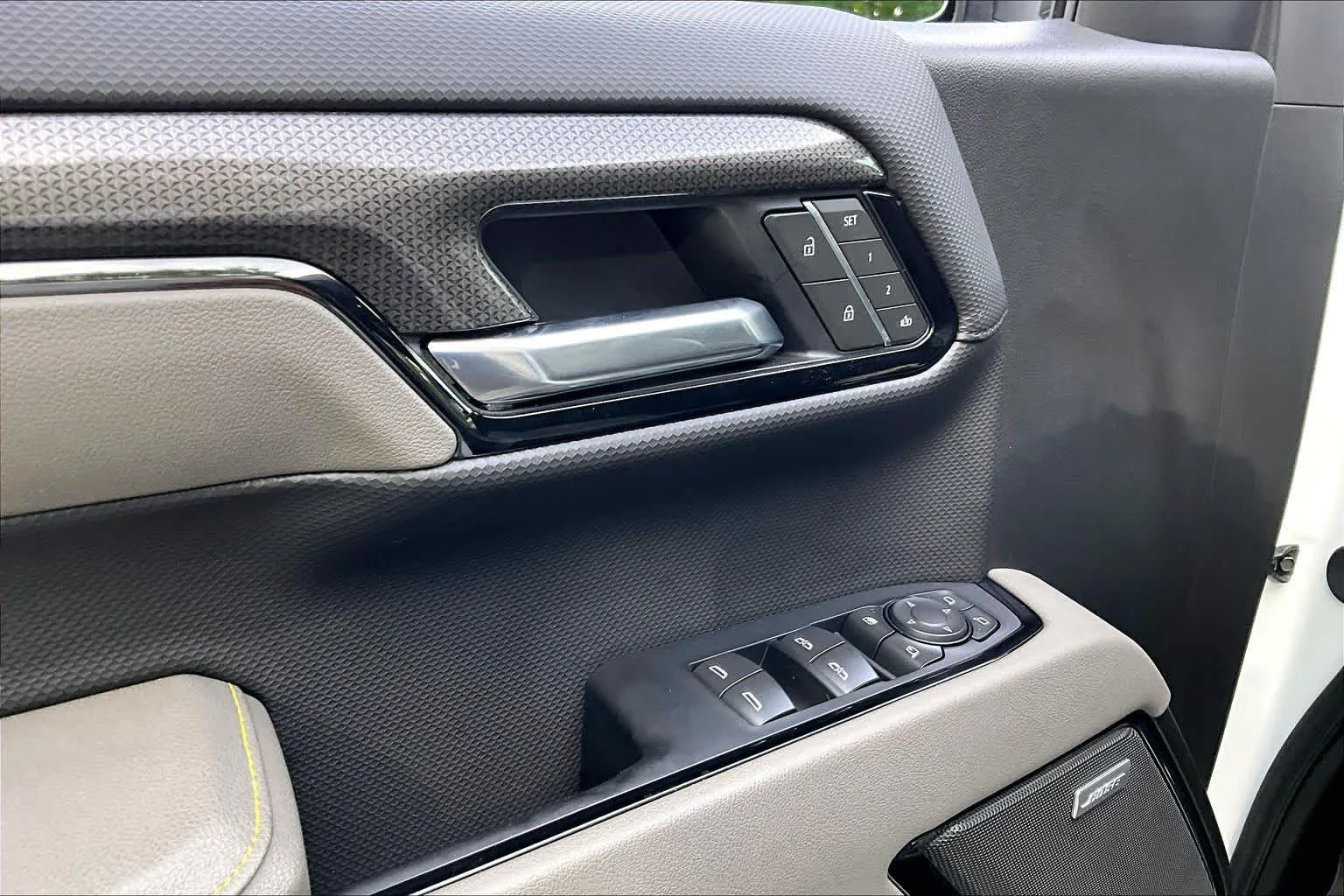 2025 Chevrolet Silverado 1500 ZR2 - Photo 31