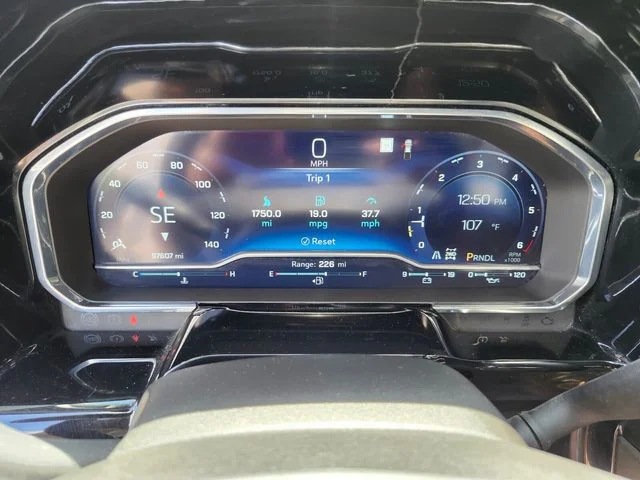 Used 2023 White Chevrolet LT image 33