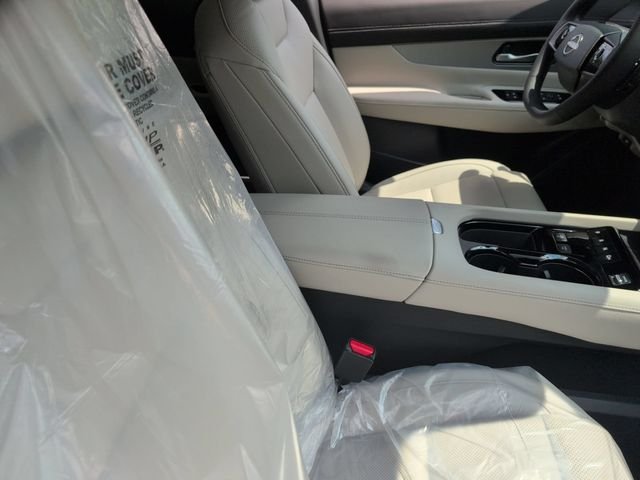 New 2026 White Nissan SL image 27
