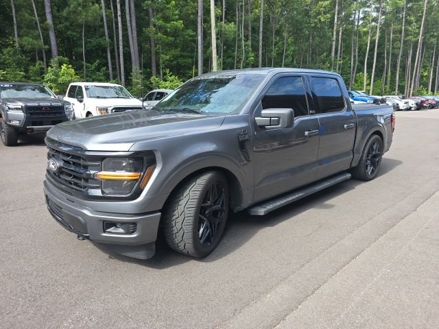 Used 2025 Gray Ford XLT image 3
