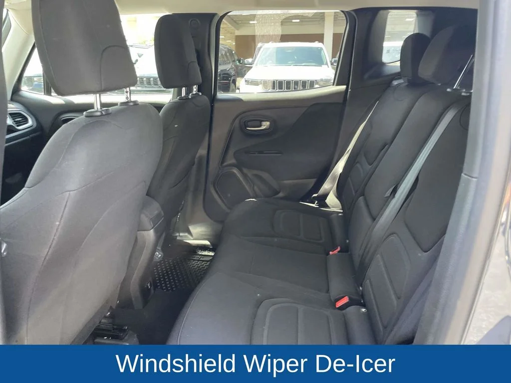 Used 2020 Blue Jeep Latitude image 19