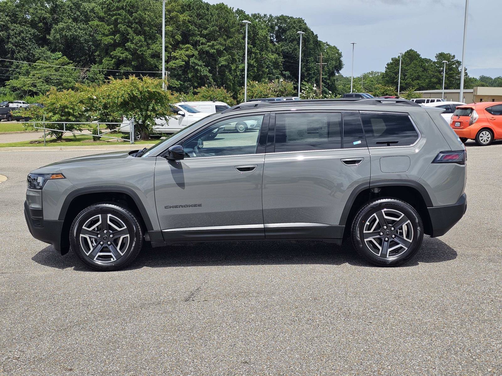 New 2026 Sting-Gray Clearcoat Jeep Laredo image 14